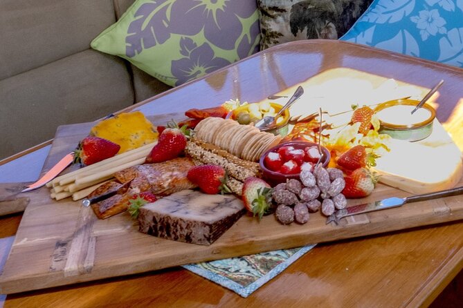 Private Waiheke Food & Wine Tour - Olive oil, honey, and herb tasting