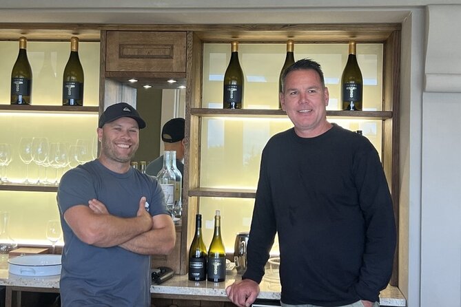 Private Waiheke Food & Wine Tour - What the private vehicle changes