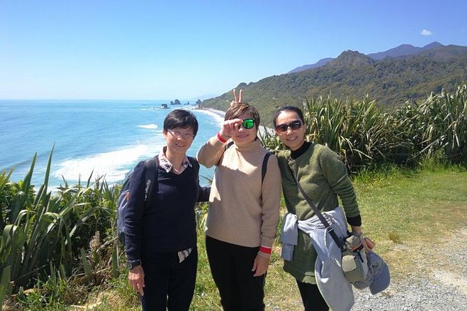 Punakaiki Blow Holes & Pancake Rocks Scenic Tour - What the blowholes can and cannot promise