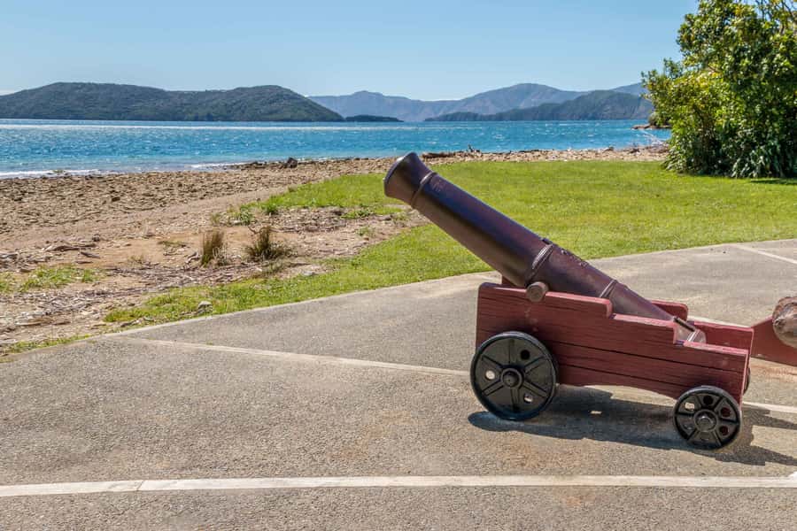Queen Charlotte Track: Cruise & Self-Guided Hike from Picton - Ship Cove: Captain Cook’s historic anchorage