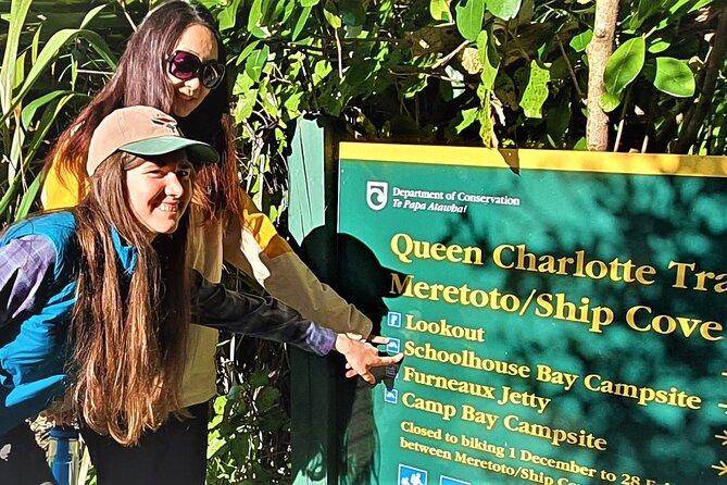 Queen Charlotte Track - Ultimate one Day Walk and Cruise - A wildlife cruise through Queen Charlotte Sound