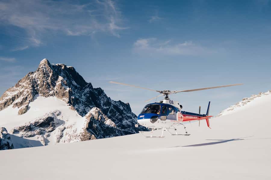 Queenstown: 50-Minute Southern Glacier Helicopter Flight - The Southern Alps reveal their scale