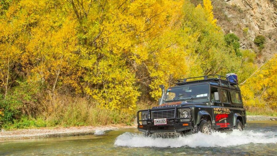 Queenstown: Full-Day 4WD Lord of Rings Tour with Lunch - Arrowtown, Gibbston, and the gold-panning stop