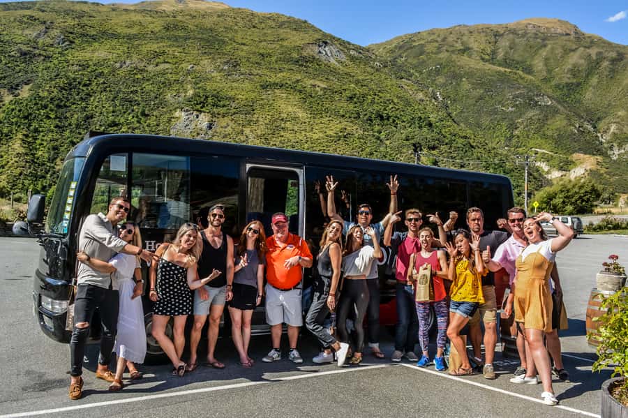 Queenstown & Gibbston Valley: Hop-On Hop-Off Wine Tours - Gibbston Valley is the main wine stretch
