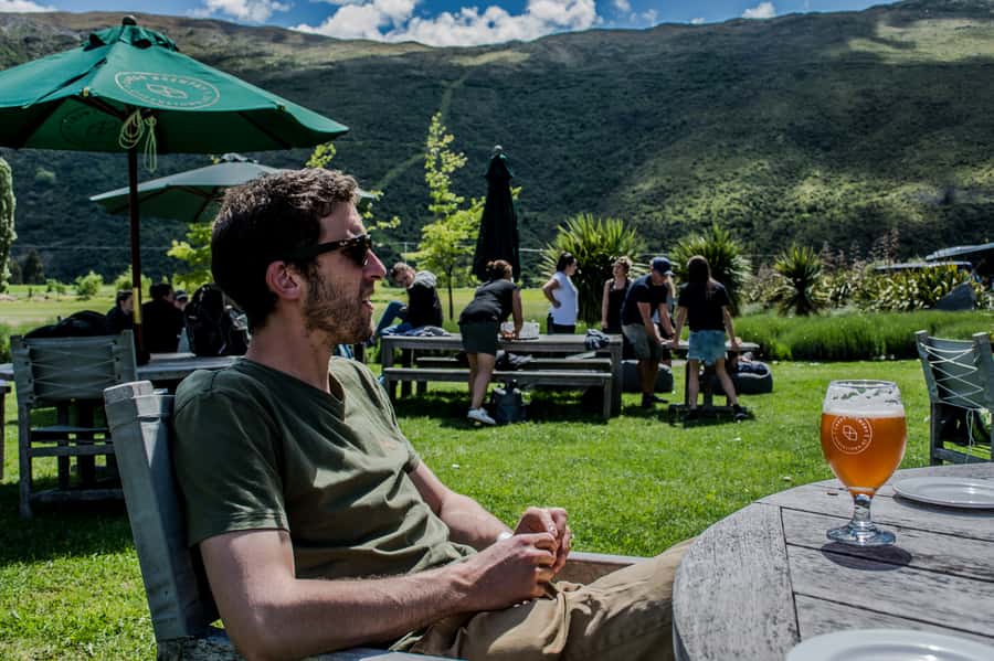 Queenstown & Gibbston Valley: Hop-On Hop-Off Wine Tours - Reading the timetable and making your plan
