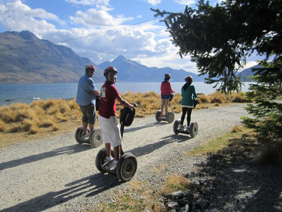 Queenstown: Guided Segway Tour - Along the main bay and Lake Wakatipu