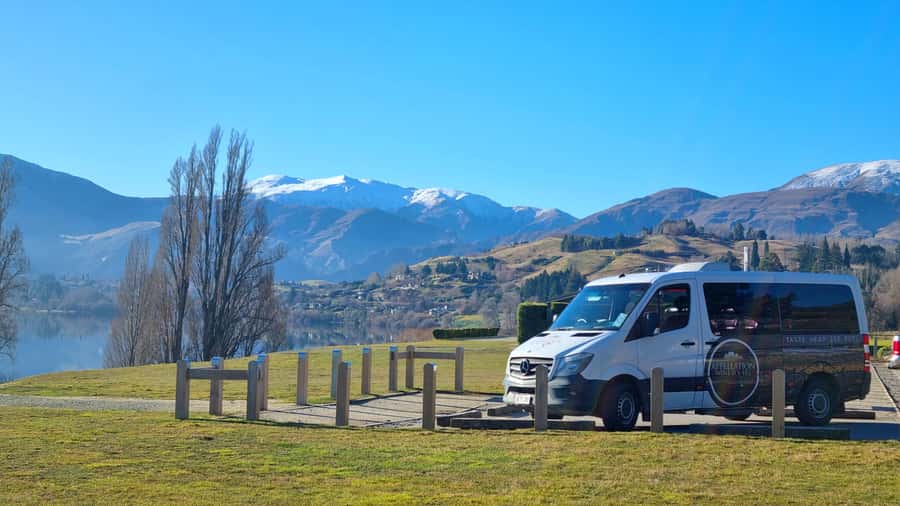 Queenstown: Highlights Tour with Wine Tasting - Kawarau River and the AJ Hackett bungy bridge