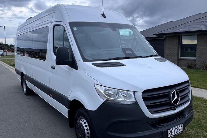 Queenstown International Airport To and From City Center Transfer - A useful choice for arrival comfort