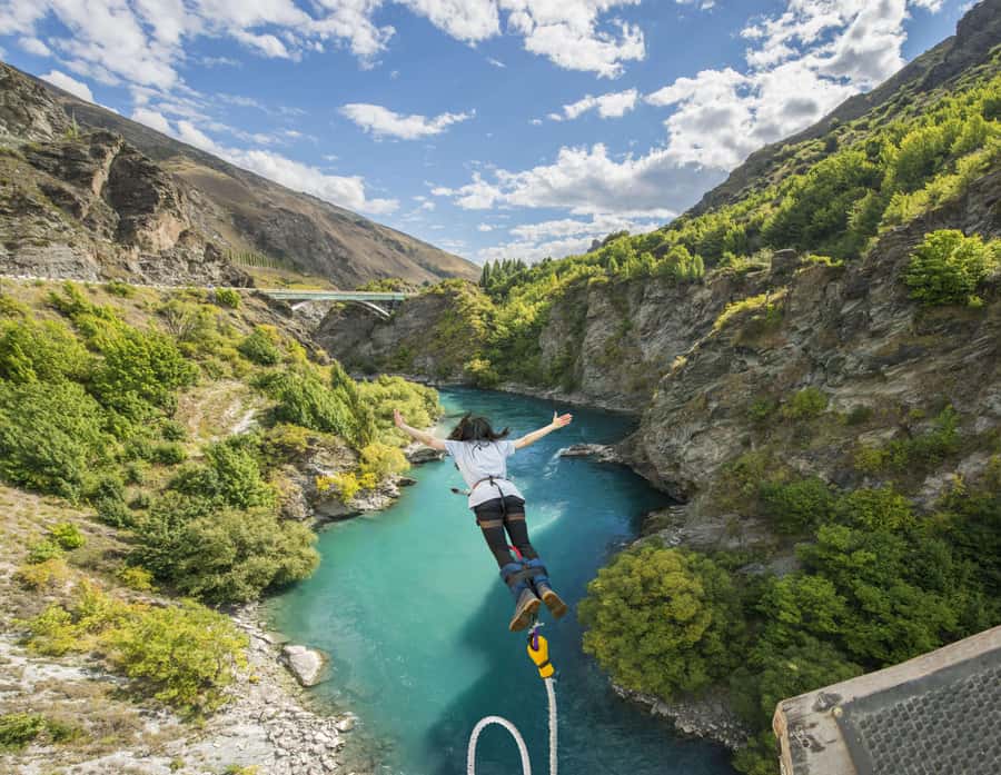 Queenstown: Kawarau Bridge Bungy - World's First Bungy! - Key points before you book