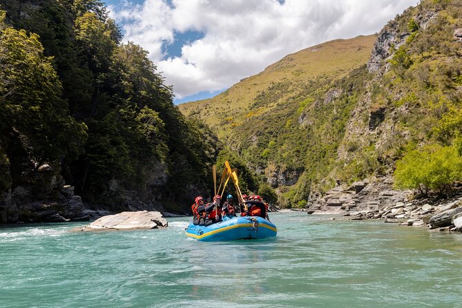 Queenstown Kawarau River Whitewater Rafting - The Kawarau River, from easy rapids to open stretches