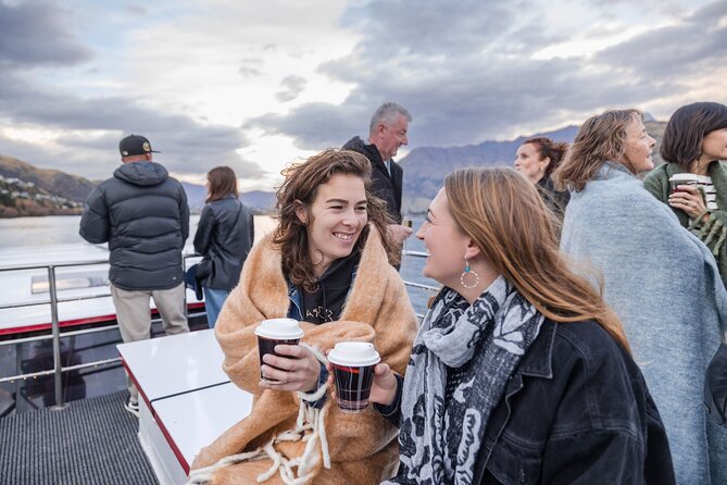 Queenstown: Lake Wakatipu Scenic Cruise (90 Minutes) - Willow islands, birdlife, and Kawarau Falls Dam
