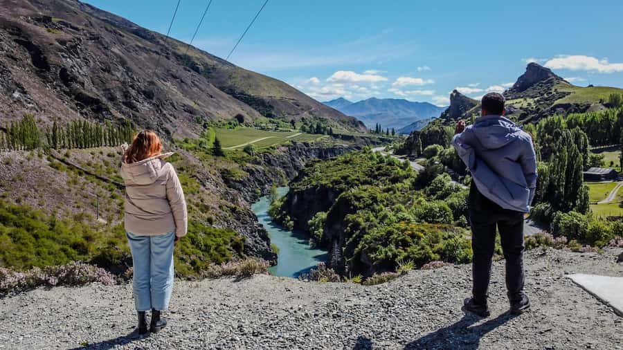 Queenstown: Lord of the Rings Locations Half-Day Tour - Lake Hayes and the final Queenstown views