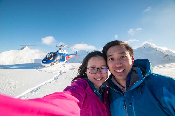 Queenstown: Pilot's Choice Helicopter Flight with alpine landing - From Queenstown hotel to the Frankton helipad