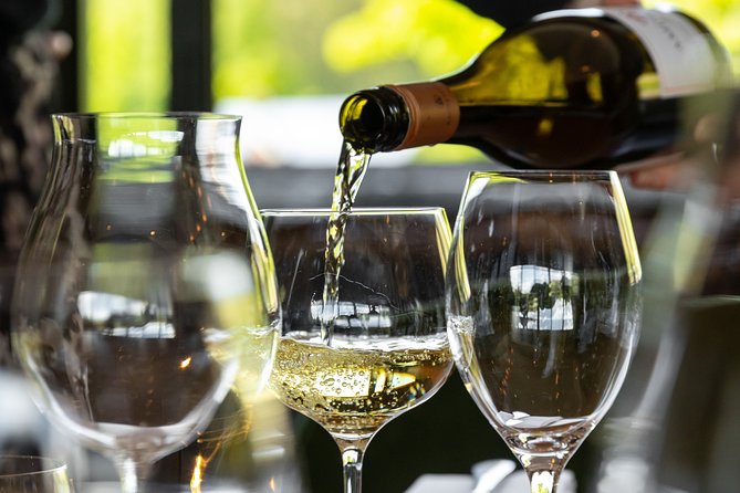 Queenstown Progressive Dinner & Wine Tour | 3 Stunning Locations - Stop three: dessert at The Grille