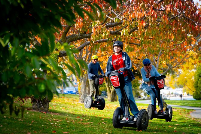 Queenstown Segway Tour - The guide makes the route work