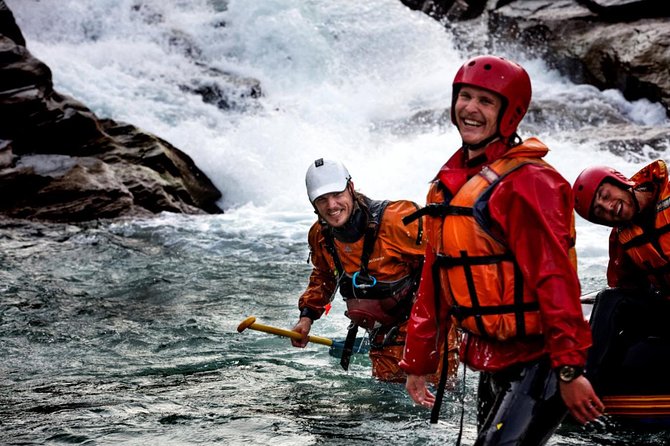 Queenstown Shotover River White Water Rafting - Queenstown to Skippers Canyon: a scenic start with some nerves