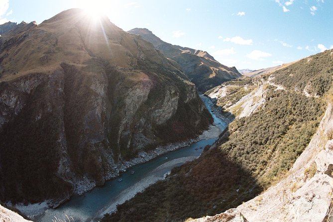 Queenstown Shotover River White Water Rafting - Deep Creek and the first paddle strokes
