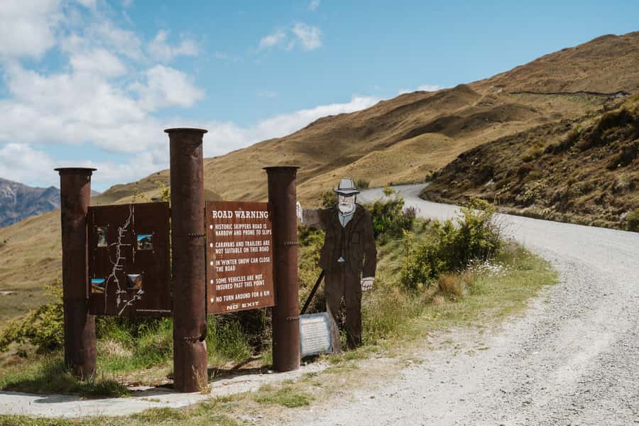 Queenstown: Skippers Canyon Goldrush Highlights Tour - Starting in central Queenstown