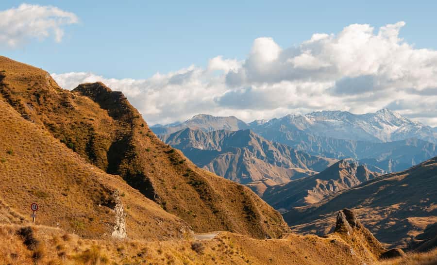 Queenstown: Skippers Canyon Goldrush Highlights Tour - Photo stops above the Shotover River