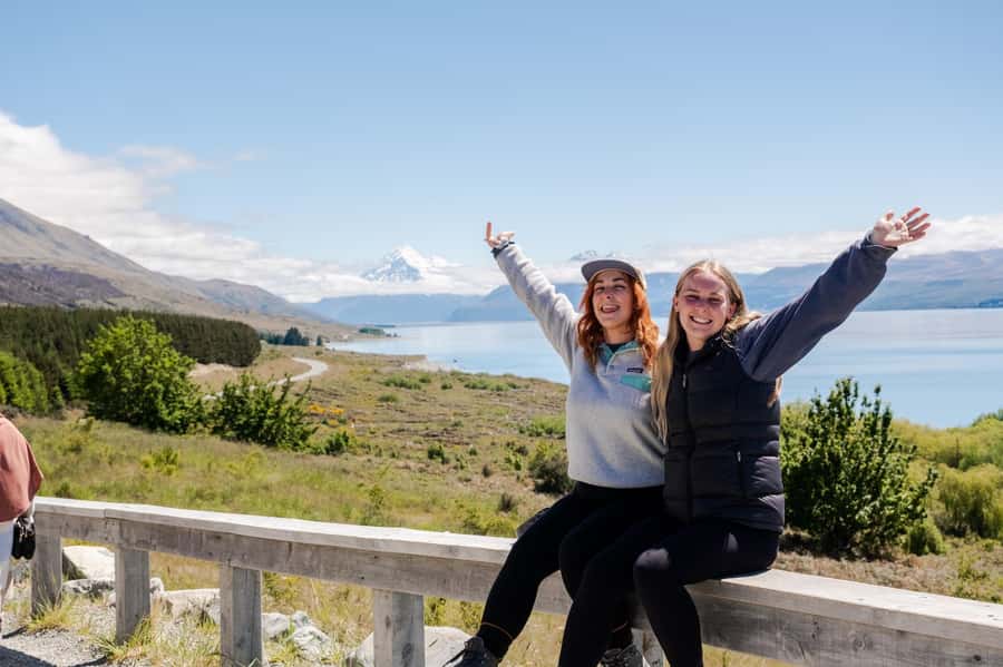 Queenstown: Small Group Mt Cook Day Tour - Lindis Pass and Omarama: two worthwhile pauses