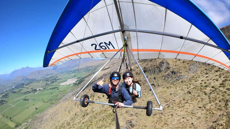 Queenstown: Tandem Hang Gliding Experience - Queenstown from above