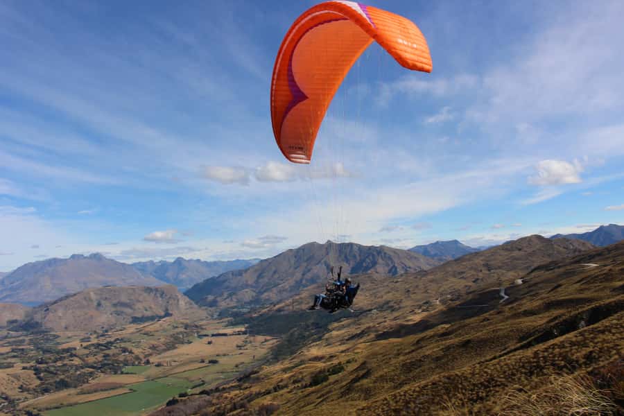 Queenstown: Tandem Paragliding Experience - Why Coronet Peak makes a good launch point