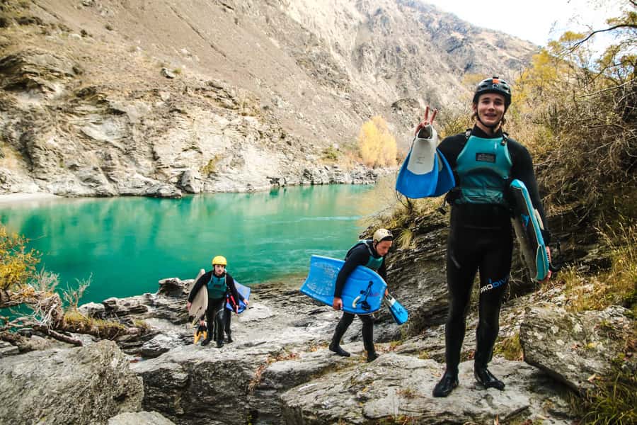 Queenstown: White Water Surfing Along the Kawarau River - Guides, group size, and the feel of the trip