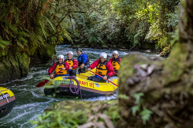 Rafting Rotorua Kaituna White Water Rafting | Kaitiaki Adventures - More than 14 rapids through a volcanic gorge