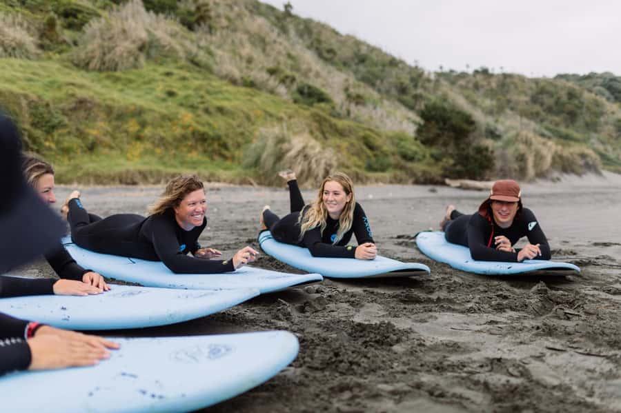 Raglan: 2 Day Surf Lesson & Rental Package - A small group that keeps the lesson personal