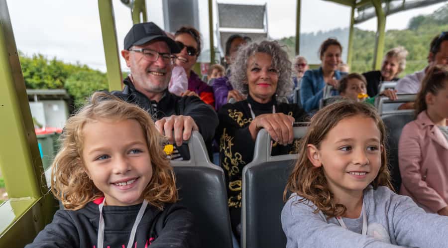 Rotorua City and Lakes Duck Tour - The splashdown at Lake Tikitapu and Lake Okareka