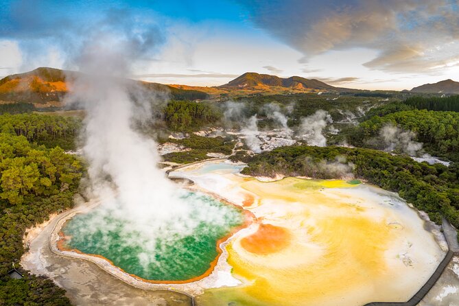 Rotorua Eco Cultural full day tour (Wai o Tapu, Waimangu,Te puia) - What the guide adds to the day