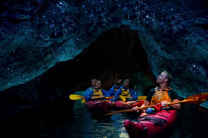 Rotorua: Evening Starlight Gourmet Kayak Tour Glowworms - Paddling Across Lake Rotoiti Before Sunset