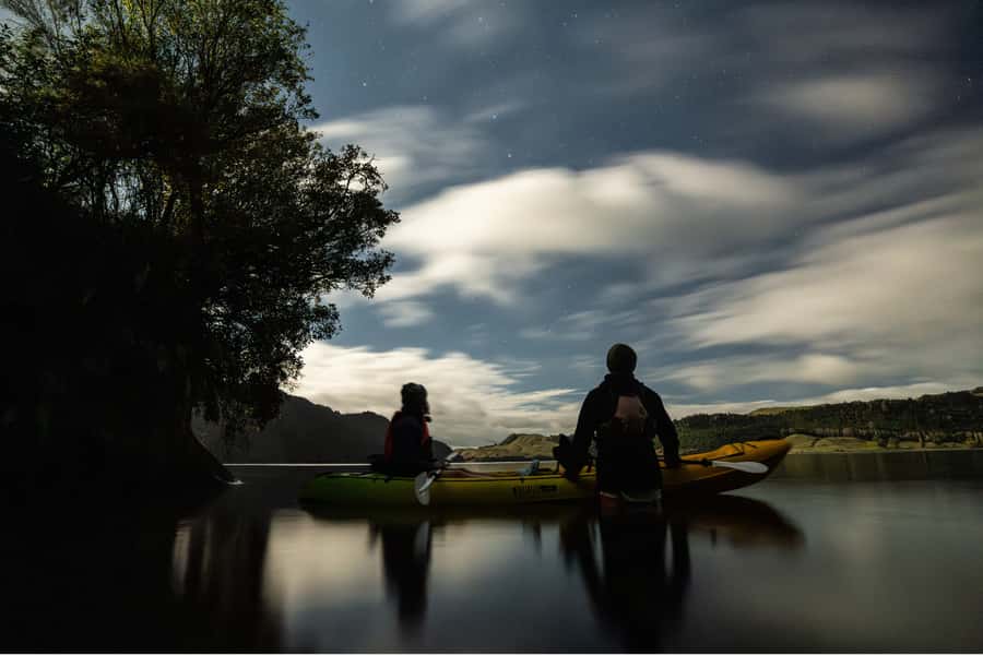 Rotorua: Glow Worm Kayak Tour - From Rotorua’s iSite to Lake Okareka
