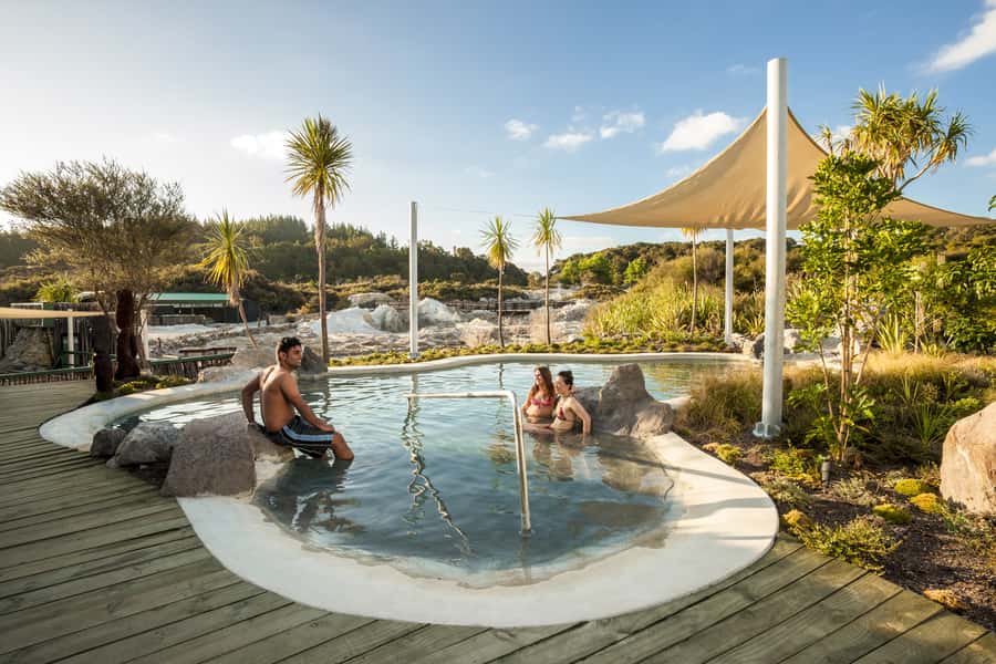 Rotorua: Hell's Gate Outdoor Mud Spa & Guided Walk - What to bring, and what to leave behind