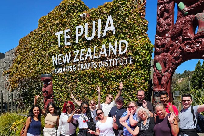 Rotorua Highlights Tour inc. Te Puia Tour, Lunch & Cultural Show - Five things to know before you book