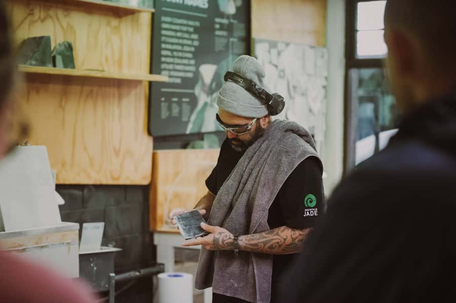 Rotorua: Jade Carving Experience at a Local Studio - Key points at a glance