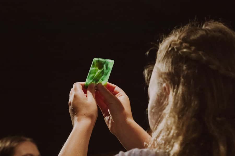 Rotorua: Jade Carving Experience at a Local Studio - Choosing your jade and making the necklace