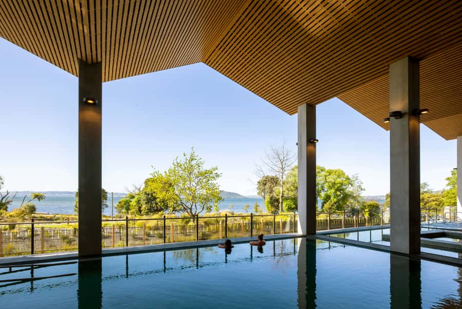 Rotorua: Lakefront Hot Springs & Spa - Luxury Māori Wellness - Steam, reflection, and the closing blessing