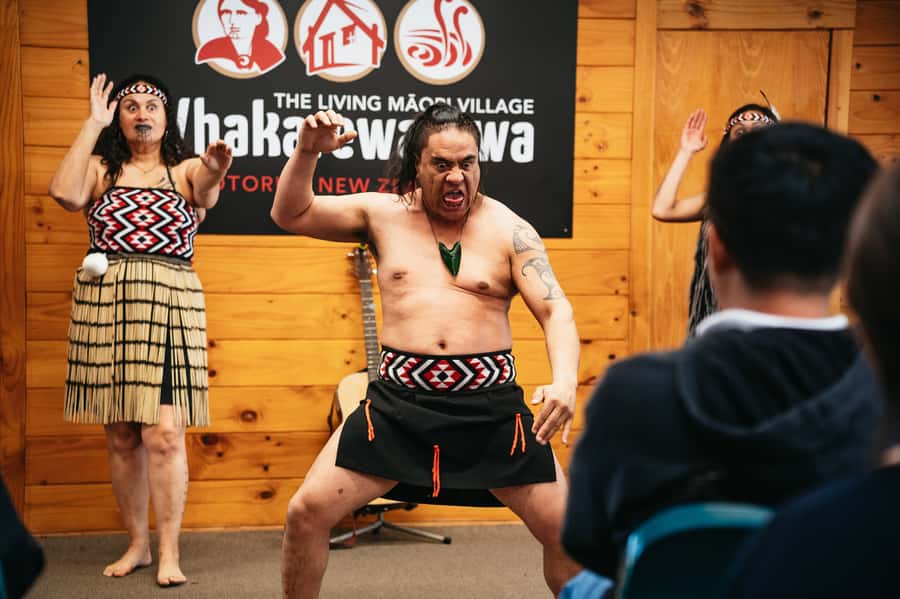 Rotorua: Māori Cultural Performance with Dancing - The haka brings force and focus