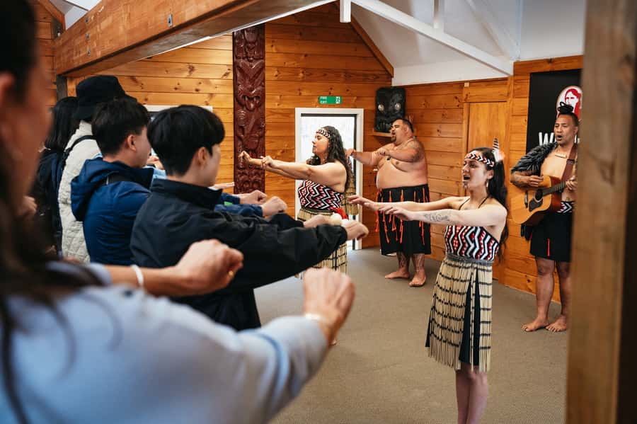 Rotorua: Māori Cultural Performance with Dancing - Is $20 good value?