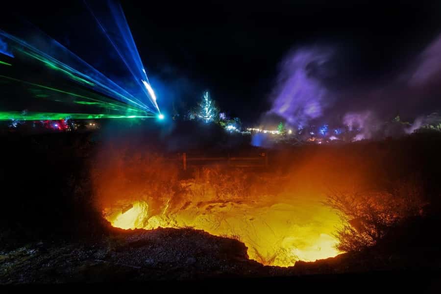 Rotorua: Marama Geyser Light Trail & Geothermal Experience - Pōhutu Geyser under colored light