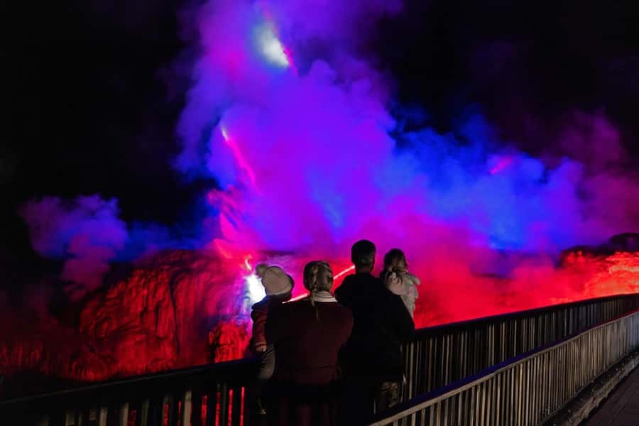 Rotorua: Marama Geyser Light Trail & Geothermal Experience - Starting at Te Puia after sunset