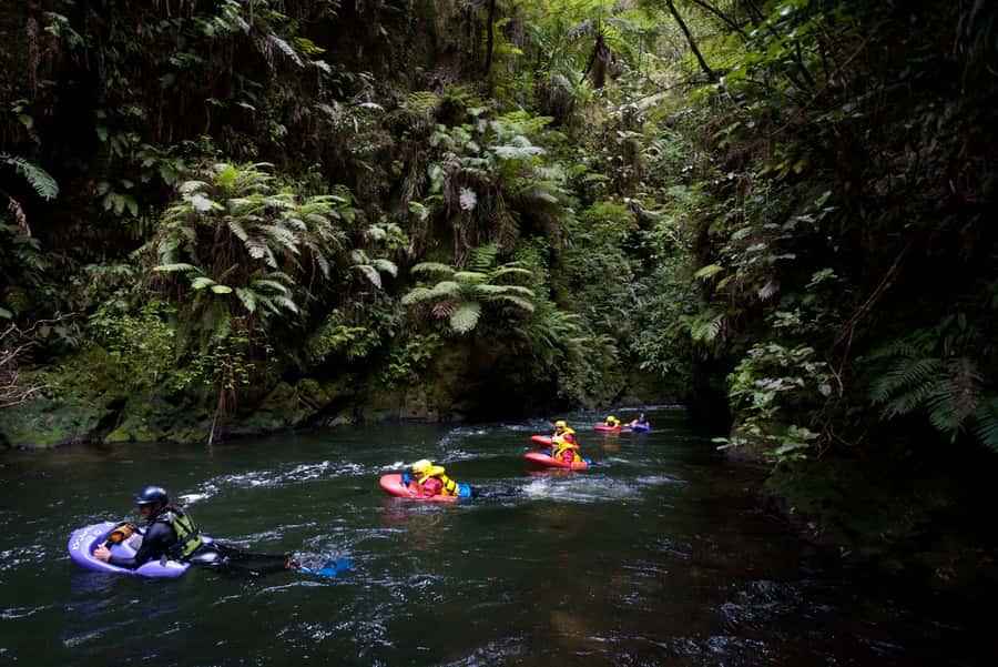 Rotorua Sledging: Kaituna White Water River Board Experience - The safety briefing and first practice moves