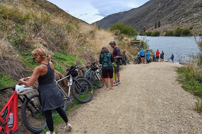 Roxburgh Gorge Bike Hire with Jet Boat & Return Shuttle Included - Crossing the 12-kilometre gap by boat