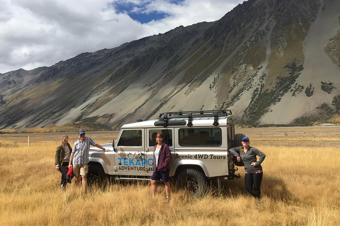 Scenic 4WD Tour Lake Tekapo Backcountry - Lake Pukaki and the Southern Alps