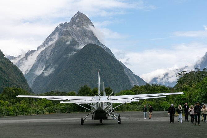 Scenic Flight Transfer to Queenstown from Milford Sound - Starting at Milford Sound Airport