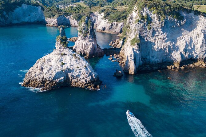 Sea Cave Adventures in Whitianga - The swimming stop and included snorkeling gear