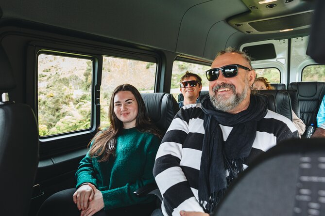 Seal Coast Safari - Exclusive access to Wellington's secret coast - How much time do you get with the seals?
