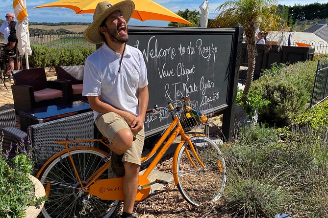 Sip & Savour through Waiheke Island (11 guests max) - The small group changes the feel of the day