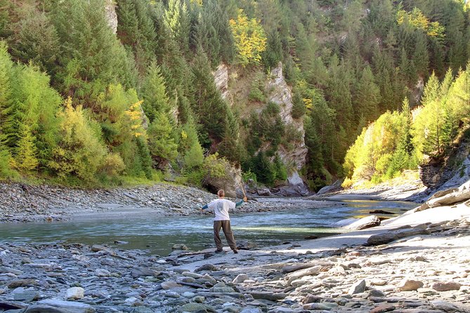 Skippers Canyon 4WD Tour from Queenstown - Skippers School and the half-hour picnic stop
